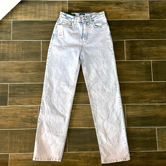 Wild Fable Jeans NWT. Size 0. 90s relaxed straight. 31” inseam. - Picture 1 of 2